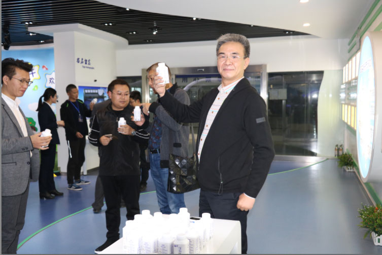 商界領(lǐng)袖俱樂部精英參訪花花牛！