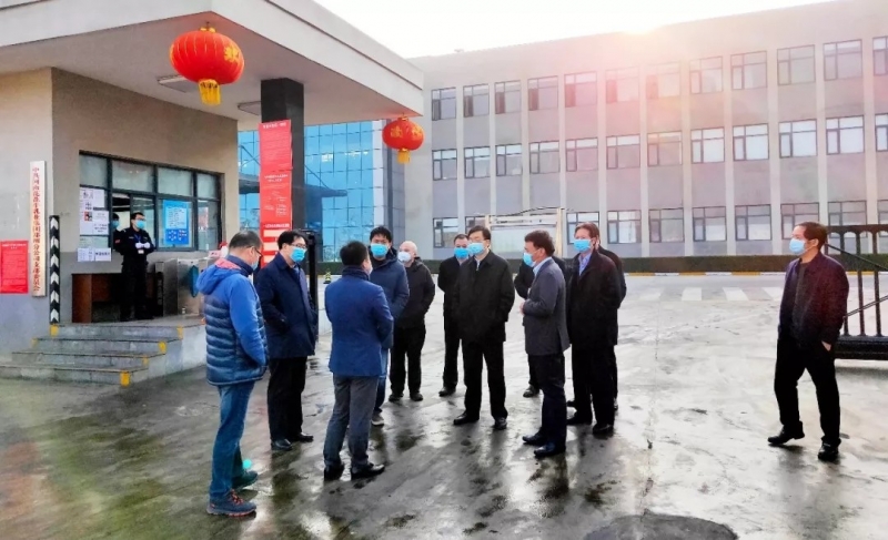 全面復(fù)工 確?！翱挂摺逼陂g百姓所需